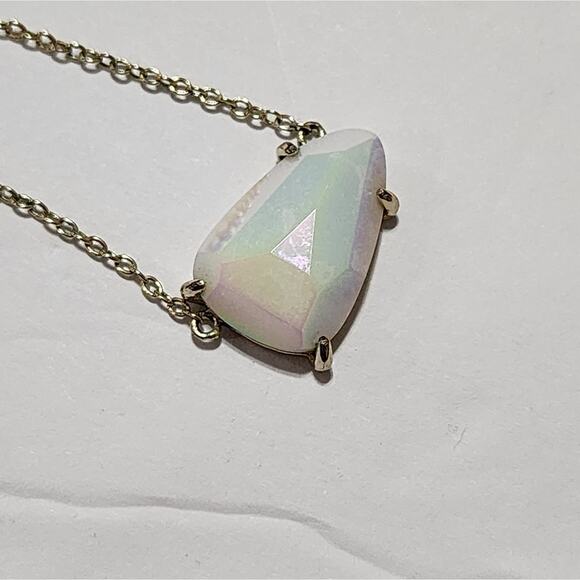Kendra Scott White Iridescent‎ Isla Pendant Necklace Rare HTF gold tone - Picture 6 of 11